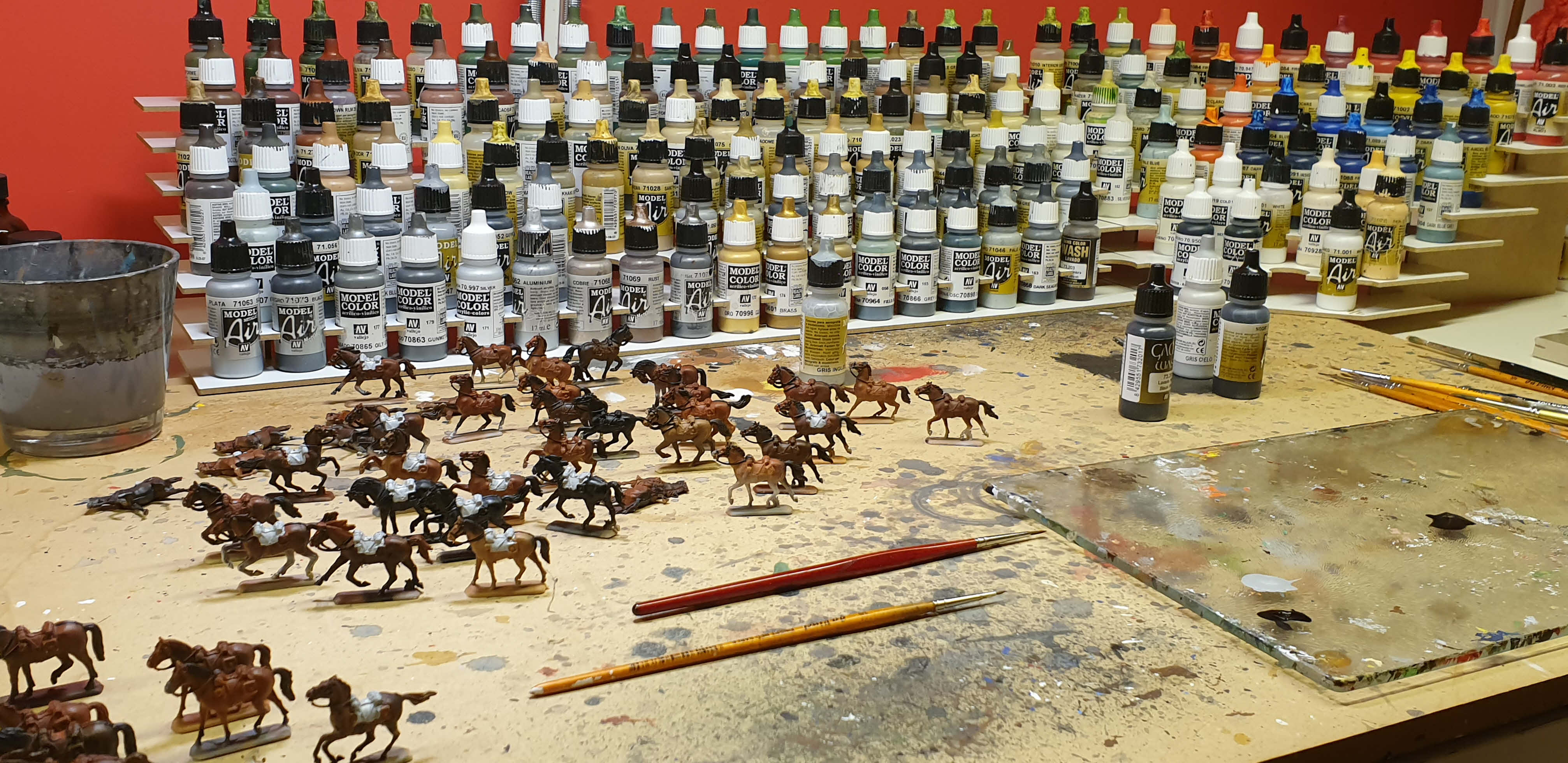 painting wargame figures