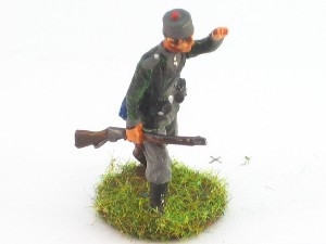 30mm_india_war_gurka_walking_with_rifle
